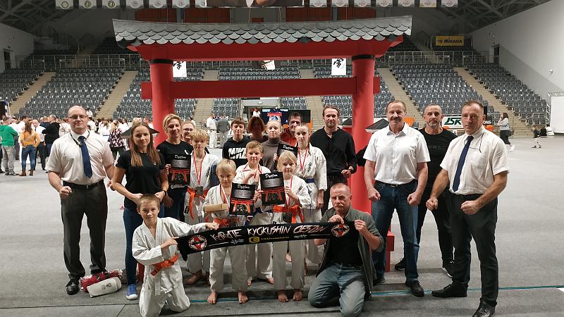 CARBON CUP 2021 – WYWALCZONE SZEŚĆ MEDALI DLA CIESZYŃSKIEGO KYOKUSHIN